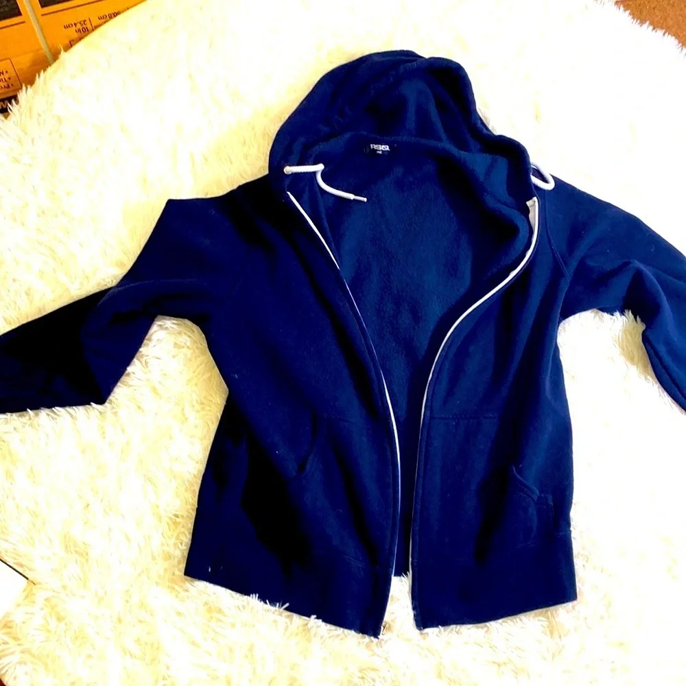 RSQ BOY’S NAVY BLUE ZIP UP FLEECE HOODIE Size SMALL EUC